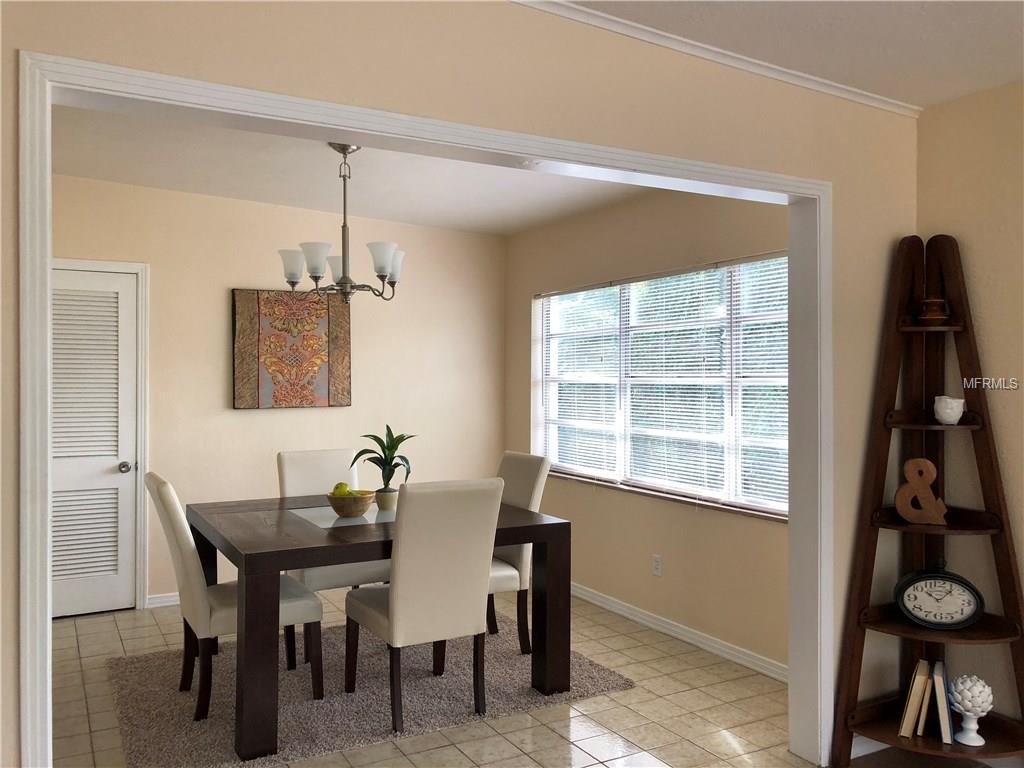 508 CAROLYNE STREET, TEMPLE TERRACE, Florida 33617, 5 Bedrooms Bedrooms, 10 Rooms Rooms,2 BathroomsBathrooms,Residential,For sale,CAROLYNE,T2903321