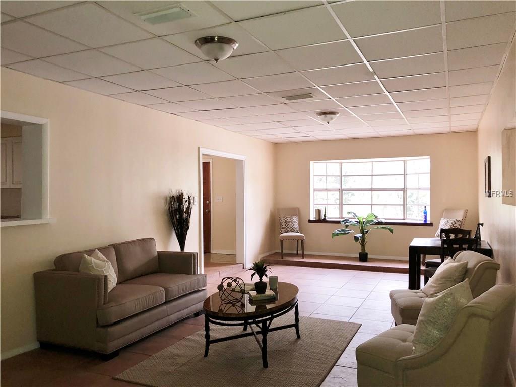 508 CAROLYNE STREET, TEMPLE TERRACE, Florida 33617, 5 Bedrooms Bedrooms, 10 Rooms Rooms,2 BathroomsBathrooms,Residential,For sale,CAROLYNE,T2903321