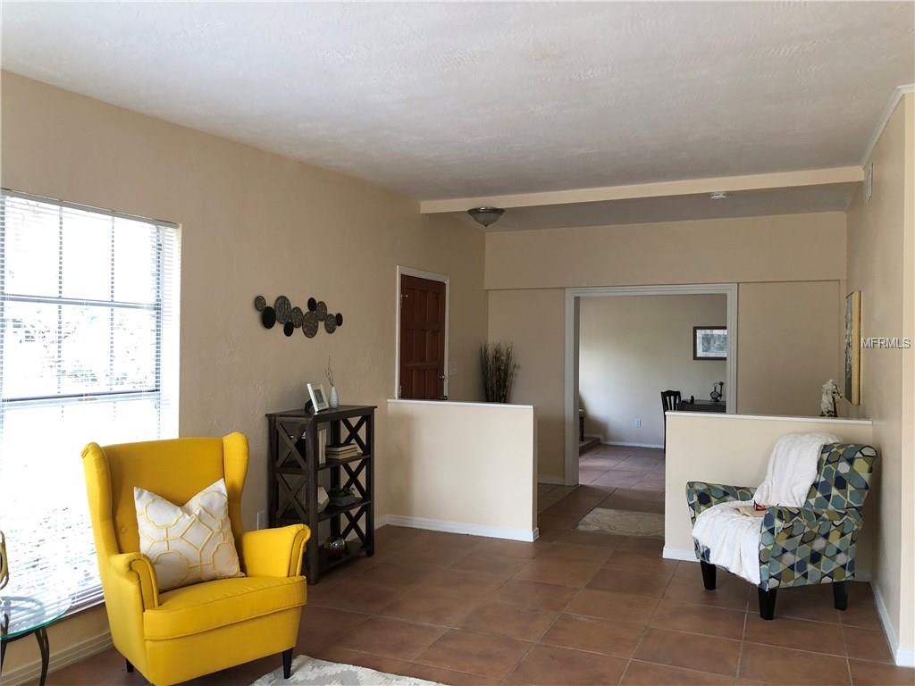 508 CAROLYNE STREET, TEMPLE TERRACE, Florida 33617, 5 Bedrooms Bedrooms, 10 Rooms Rooms,2 BathroomsBathrooms,Residential,For sale,CAROLYNE,T2903321