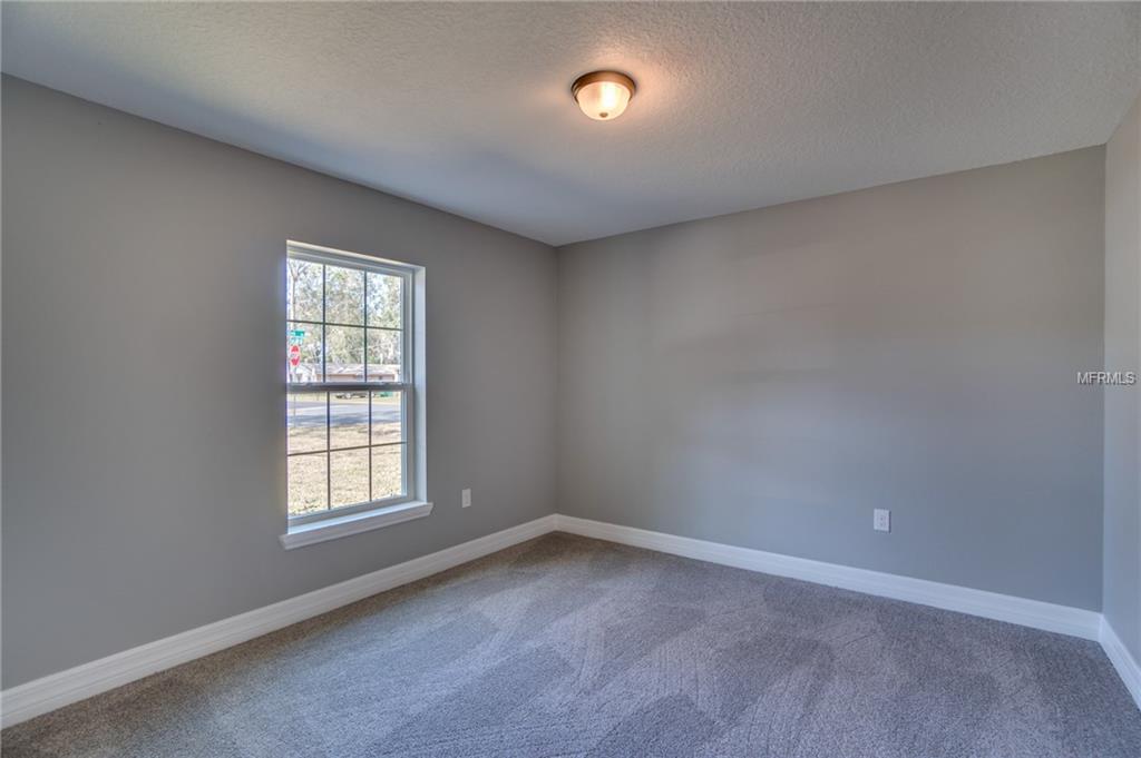 78 N OAK AVENUE, UMATILLA, Florida 32784, 4 Bedrooms Bedrooms, 3 Rooms Rooms,2 BathroomsBathrooms,Residential,For sale,OAK,O5544423