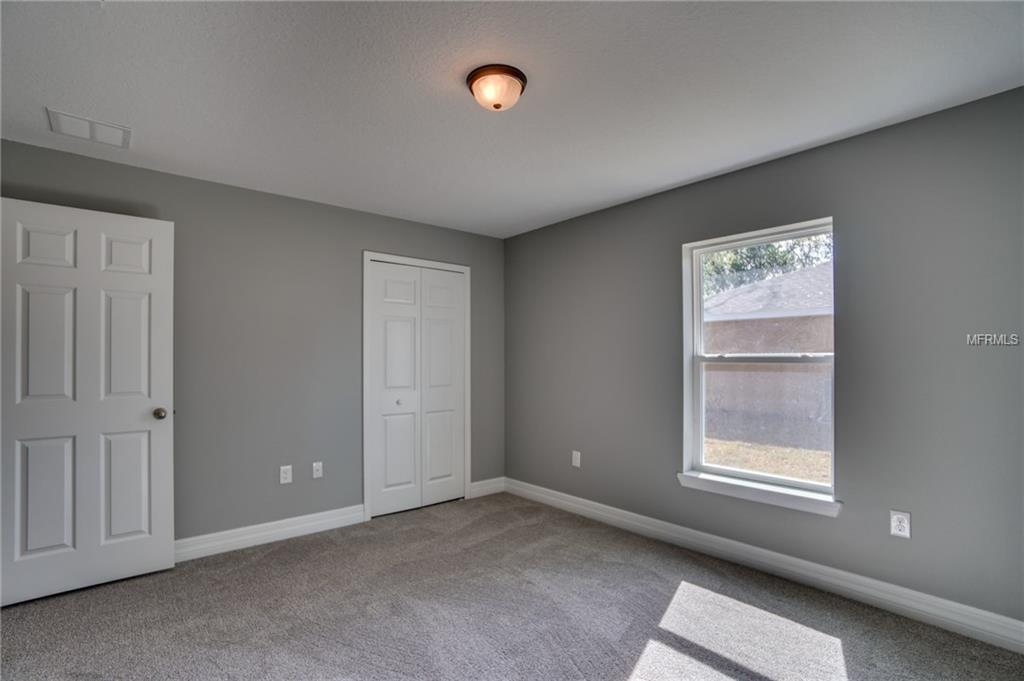 78 N OAK AVENUE, UMATILLA, Florida 32784, 4 Bedrooms Bedrooms, 3 Rooms Rooms,2 BathroomsBathrooms,Residential,For sale,OAK,O5544423