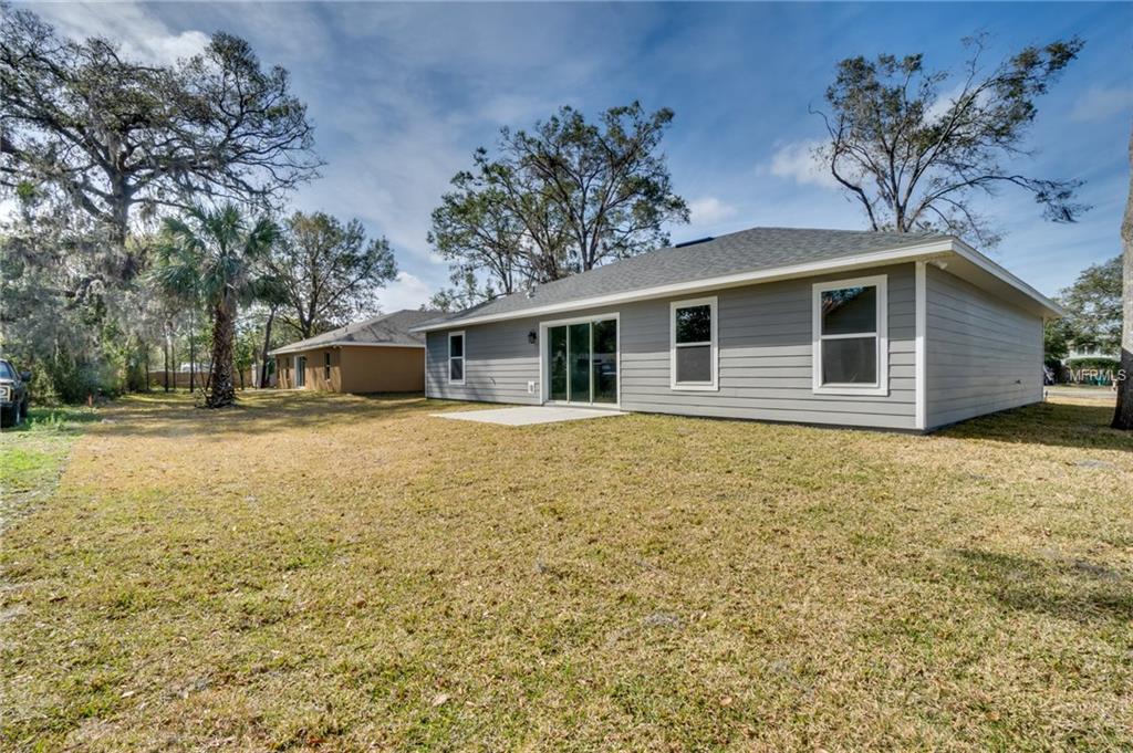 78 N OAK AVENUE, UMATILLA, Florida 32784, 4 Bedrooms Bedrooms, 3 Rooms Rooms,2 BathroomsBathrooms,Residential,For sale,OAK,O5544423