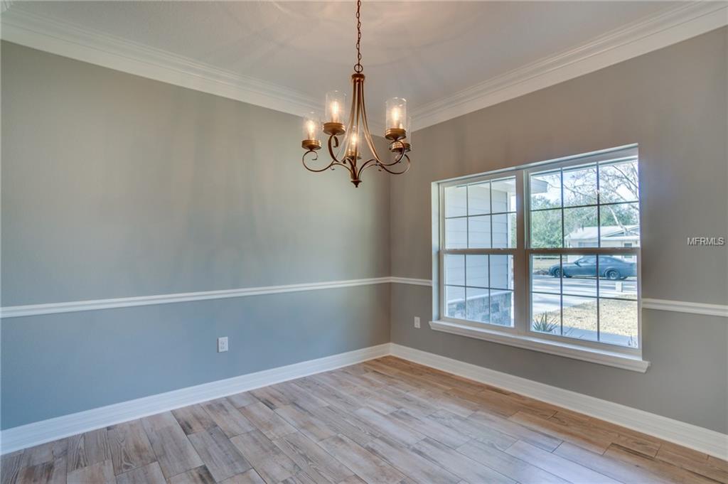 78 N OAK AVENUE, UMATILLA, Florida 32784, 4 Bedrooms Bedrooms, 3 Rooms Rooms,2 BathroomsBathrooms,Residential,For sale,OAK,O5544423