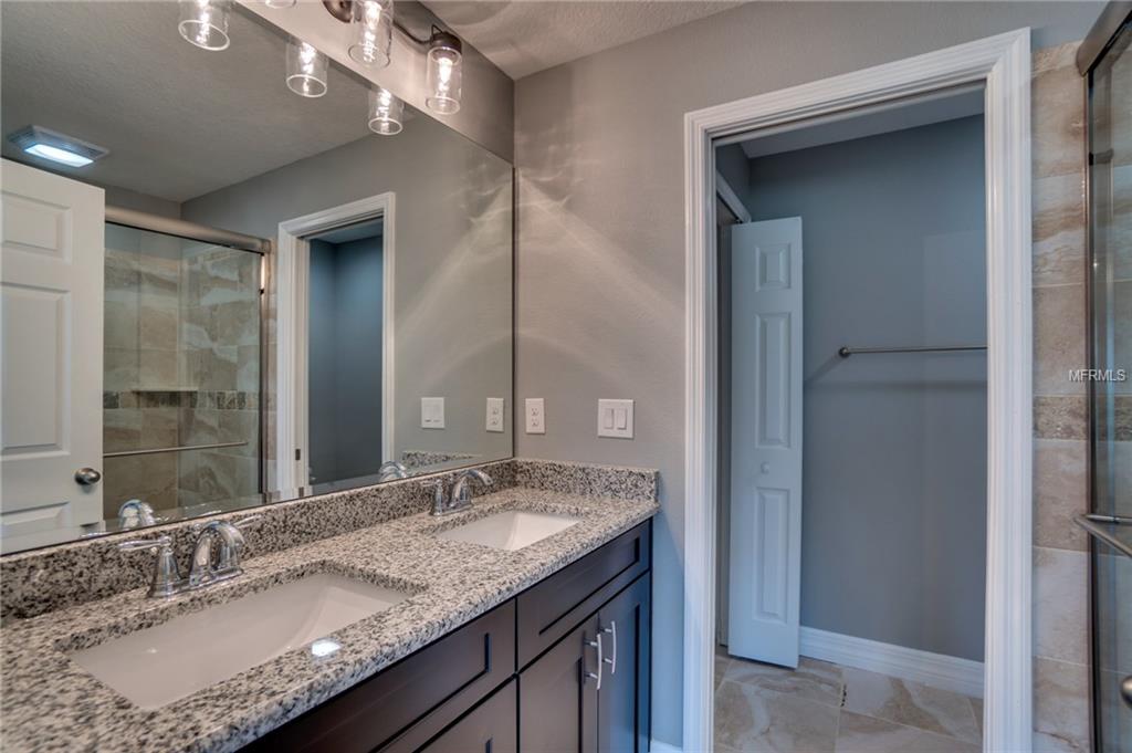 78 N OAK AVENUE, UMATILLA, Florida 32784, 4 Bedrooms Bedrooms, 3 Rooms Rooms,2 BathroomsBathrooms,Residential,For sale,OAK,O5544423