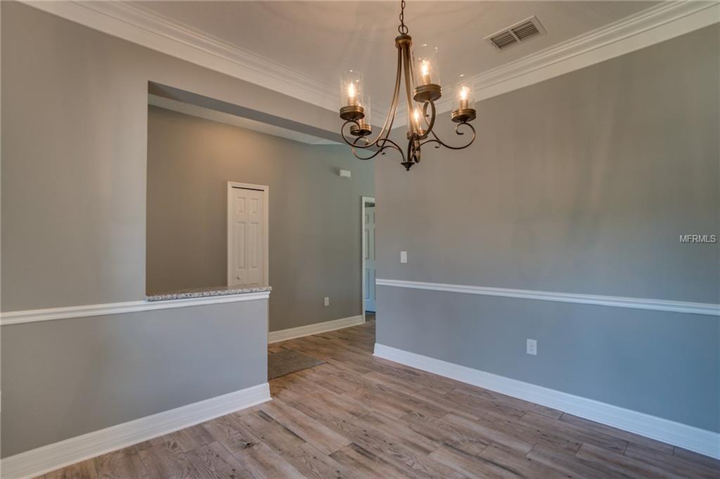 78 N OAK AVENUE, UMATILLA, Florida 32784, 4 Bedrooms Bedrooms, 3 Rooms Rooms,2 BathroomsBathrooms,Residential,For sale,OAK,O5544423