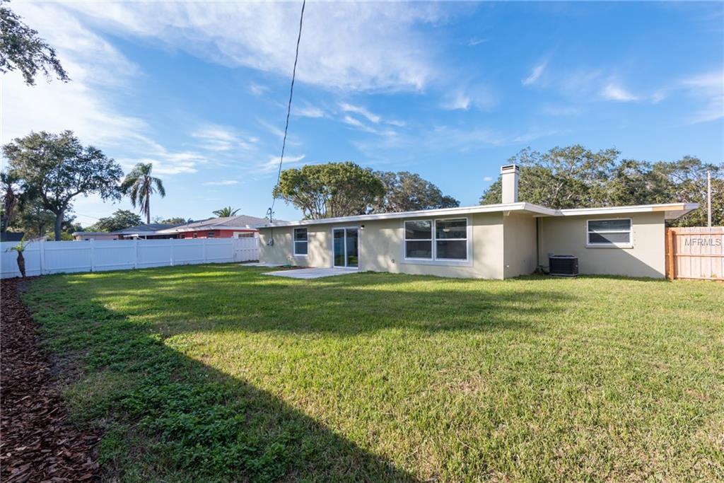 2136 DUNCAN DRIVE, BELLEAIR BLUFFS, Florida 33770, 4 Bedrooms Bedrooms, 3 Rooms Rooms,3 BathroomsBathrooms,Residential,For sale,DUNCAN,U7840088