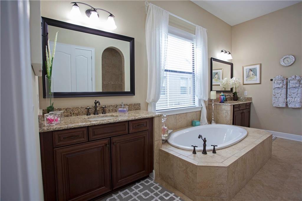 15227 SUNSET OVERLOOK CIRCLE, WINTER GARDEN, Florida 34787, 5 Bedrooms Bedrooms, 9 Rooms Rooms,4 BathroomsBathrooms,Residential,For sale,SUNSET OVERLOOK,S4855726