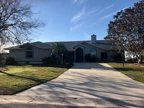 2240 EMPEROR DRIVE, KISSIMMEE, Florida 34744, 4 Bedrooms Bedrooms, 5 Rooms Rooms,3 BathroomsBathrooms,Residential,For sale,EMPEROR,S4855997