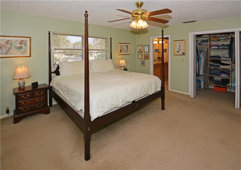 1735 KARLETON PLACE S, ST PETERSBURG, Florida 33712, 4 Bedrooms Bedrooms, 3 Rooms Rooms,2 BathroomsBathrooms,Residential,For sale,KARLETON,U7845096