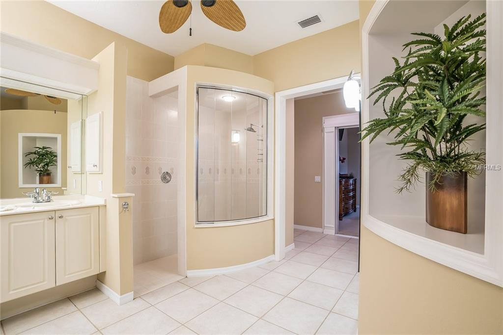 6560 THE MASTERS AVENUE, LAKEWOOD RANCH, Florida 34202, 3 Bedrooms Bedrooms, 6 Rooms Rooms,3 BathroomsBathrooms,Residential,For sale,THE MASTERS,A4209591