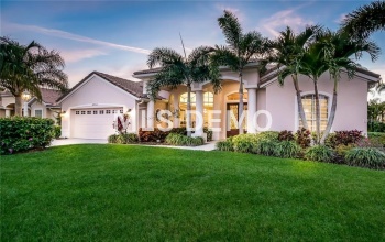 6560 THE MASTERS AVENUE, LAKEWOOD RANCH, Florida 34202, 3 Bedrooms Bedrooms, 6 Rooms Rooms,3 BathroomsBathrooms,Residential,For sale,THE MASTERS,A4209591