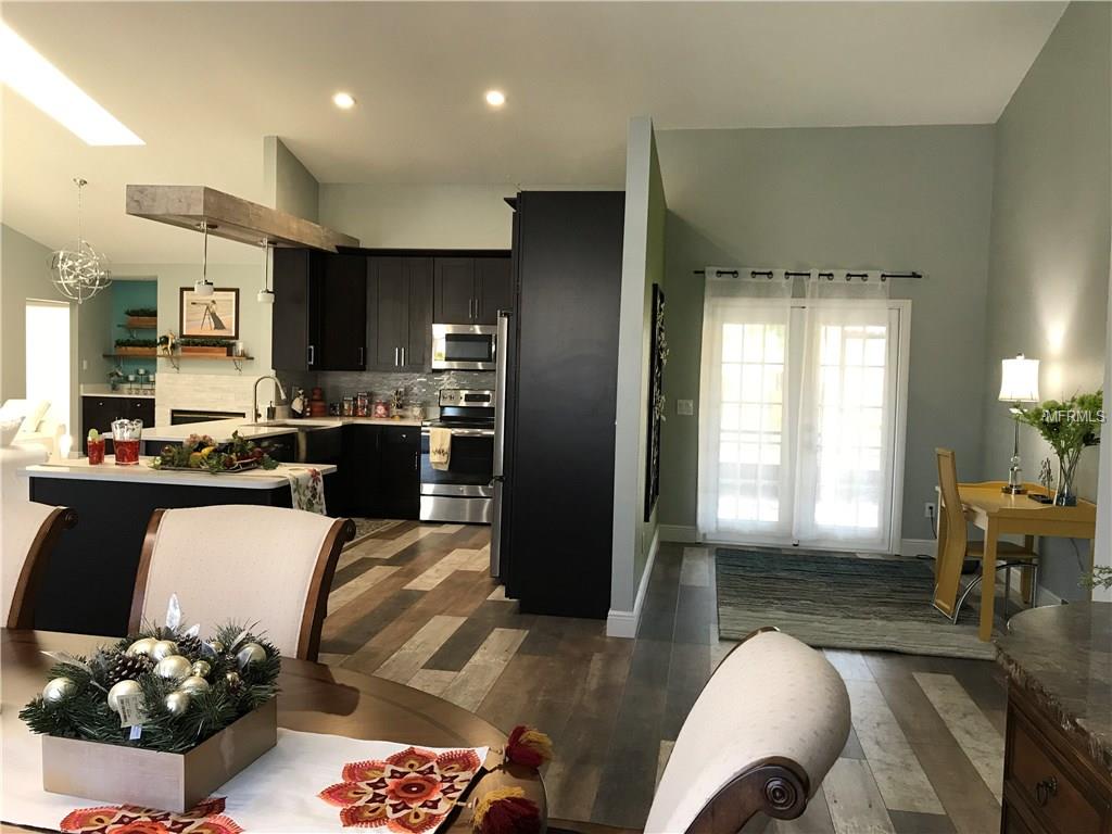 2941 BURNING TREE COURT, OVIEDO, Florida 32765, 4 Bedrooms Bedrooms, 11 Rooms Rooms,3 BathroomsBathrooms,Residential,For sale,BURNING TREE,O5561359