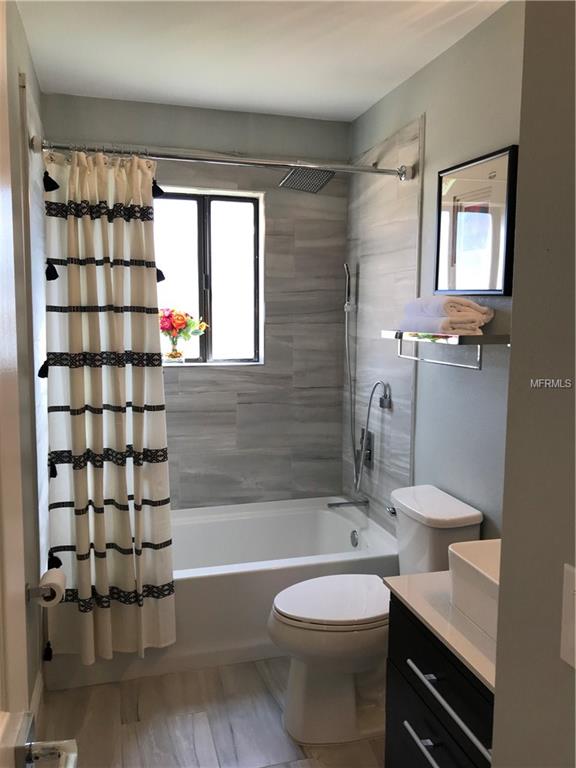 2941 BURNING TREE COURT, OVIEDO, Florida 32765, 4 Bedrooms Bedrooms, 11 Rooms Rooms,3 BathroomsBathrooms,Residential,For sale,BURNING TREE,O5561359