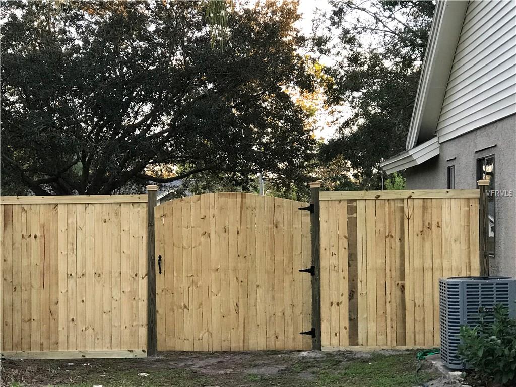 2941 BURNING TREE COURT, OVIEDO, Florida 32765, 4 Bedrooms Bedrooms, 11 Rooms Rooms,3 BathroomsBathrooms,Residential,For sale,BURNING TREE,O5561359