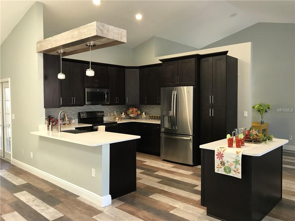 2941 BURNING TREE COURT, OVIEDO, Florida 32765, 4 Bedrooms Bedrooms, 11 Rooms Rooms,3 BathroomsBathrooms,Residential,For sale,BURNING TREE,O5561359