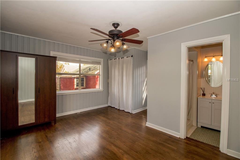 3211 6TH AVENUE N, ST PETERSBURG, Florida 33713, 2 Bedrooms Bedrooms, 3 Rooms Rooms,2 BathroomsBathrooms,Residential,For sale,6TH,U7847589