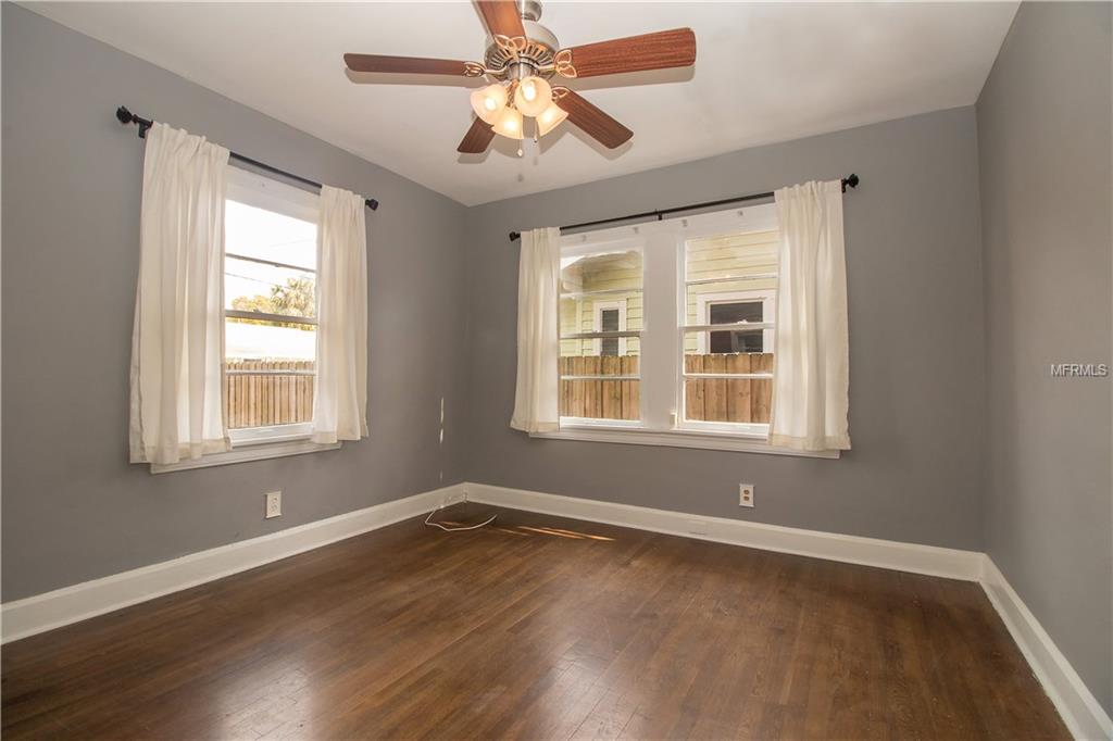 3211 6TH AVENUE N, ST PETERSBURG, Florida 33713, 2 Bedrooms Bedrooms, 3 Rooms Rooms,2 BathroomsBathrooms,Residential,For sale,6TH,U7847589