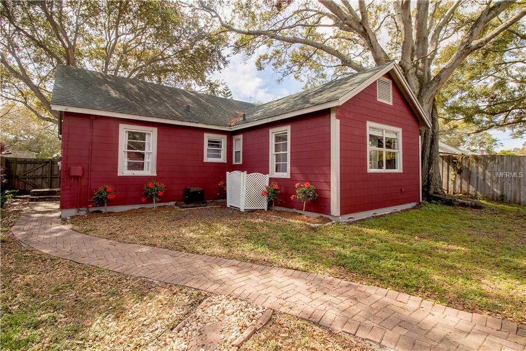 3211 6TH AVENUE N, ST PETERSBURG, Florida 33713, 2 Bedrooms Bedrooms, 3 Rooms Rooms,2 BathroomsBathrooms,Residential,For sale,6TH,U7847589