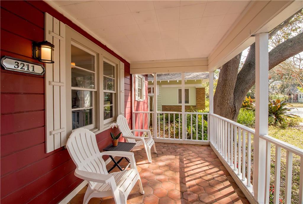 3211 6TH AVENUE N, ST PETERSBURG, Florida 33713, 2 Bedrooms Bedrooms, 3 Rooms Rooms,2 BathroomsBathrooms,Residential,For sale,6TH,U7847589