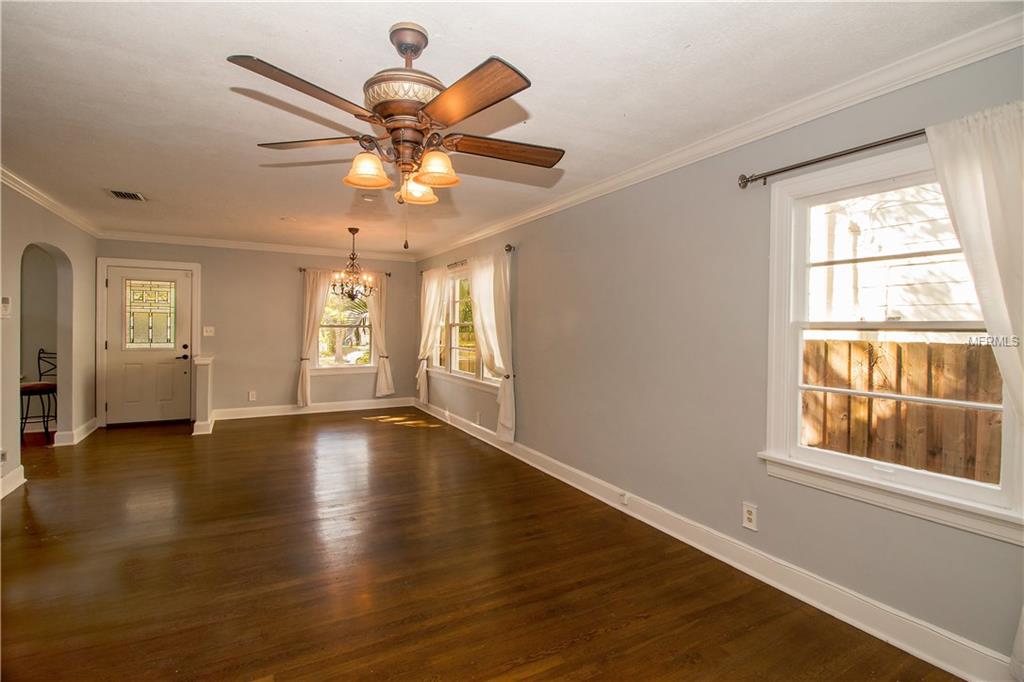 3211 6TH AVENUE N, ST PETERSBURG, Florida 33713, 2 Bedrooms Bedrooms, 3 Rooms Rooms,2 BathroomsBathrooms,Residential,For sale,6TH,U7847589