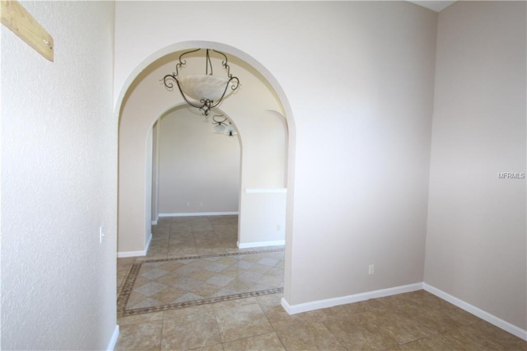 2739 BABBITT AVENUE, ORLANDO, Florida 32833, 4 Bedrooms Bedrooms, 8 Rooms Rooms,3 BathroomsBathrooms,Residential,For sale,BABBITT,O5544436