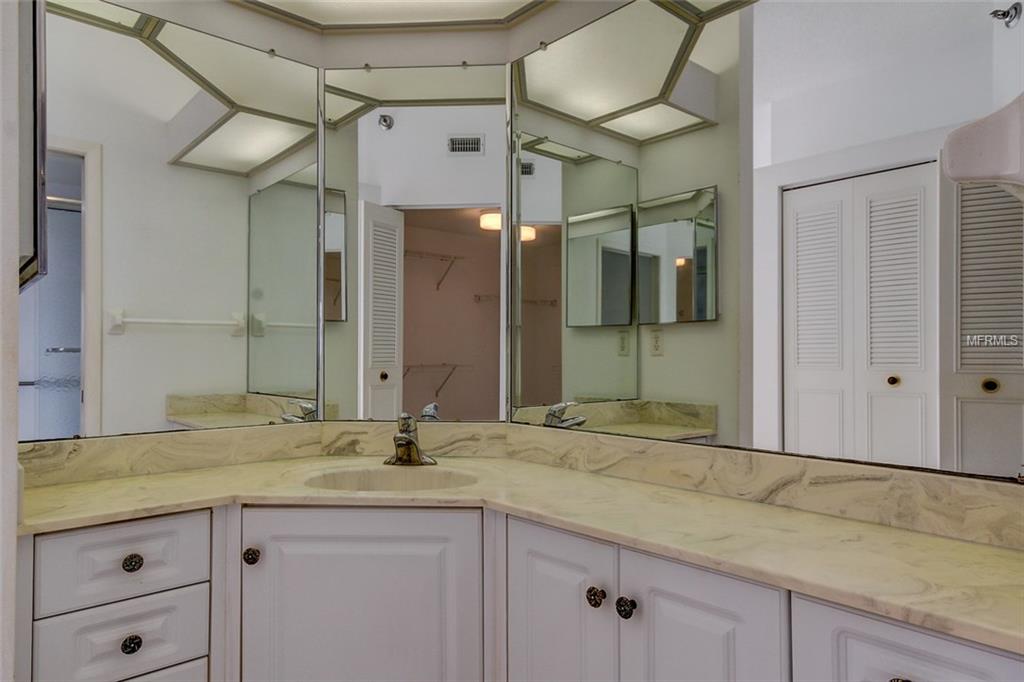 7882 SAILBOAT KEY BOULEVARD S, SOUTH PASADENA, Florida 33707, 2 Bedrooms Bedrooms, 5 Rooms Rooms,2 BathroomsBathrooms,Residential,For sale,SAILBOAT KEY,U7843800