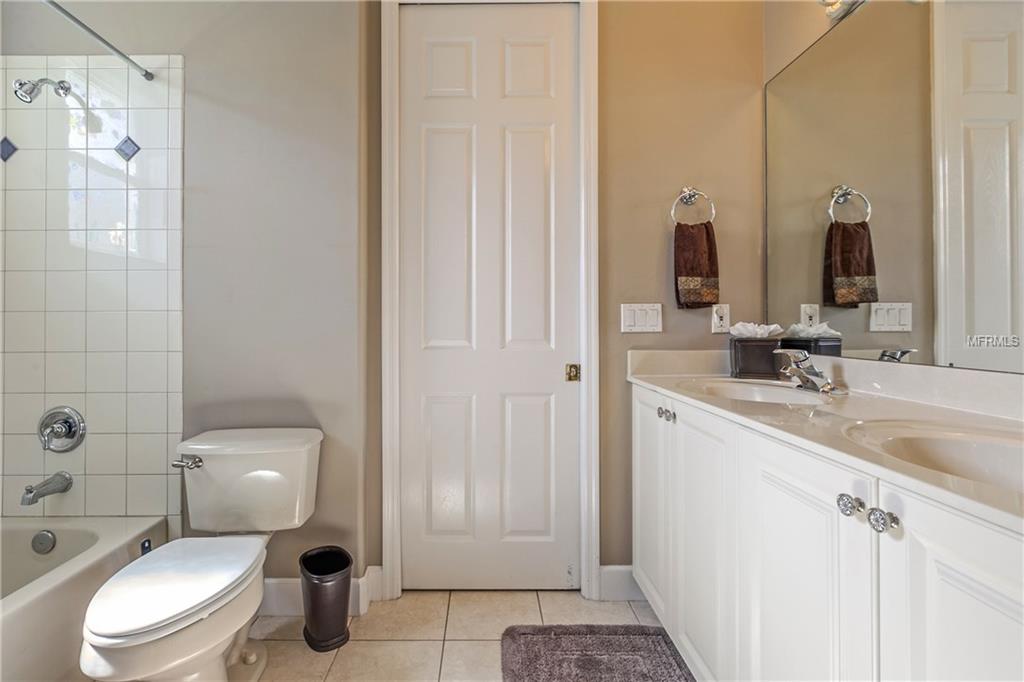 3427 KING GEORGE DRIVE, ORLANDO, Florida 32835, 4 Bedrooms Bedrooms, 8 Rooms Rooms,3 BathroomsBathrooms,Residential,For sale,KING GEORGE,O5561360