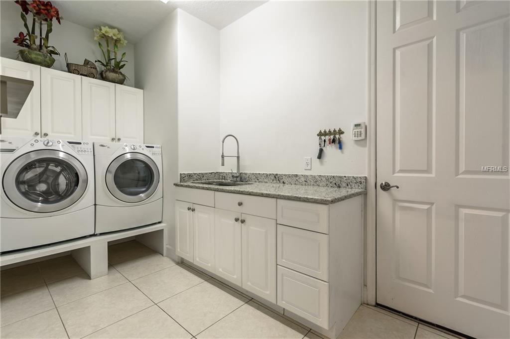 3427 KING GEORGE DRIVE, ORLANDO, Florida 32835, 4 Bedrooms Bedrooms, 8 Rooms Rooms,3 BathroomsBathrooms,Residential,For sale,KING GEORGE,O5561360