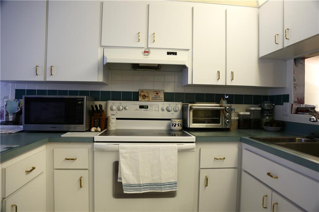 11641 ASPENWOOD DRIVE, NEW PORT RICHEY, Florida 34654, 2 Bedrooms Bedrooms, 4 Rooms Rooms,2 BathroomsBathrooms,Residential,For sale,ASPENWOOD,W7637780