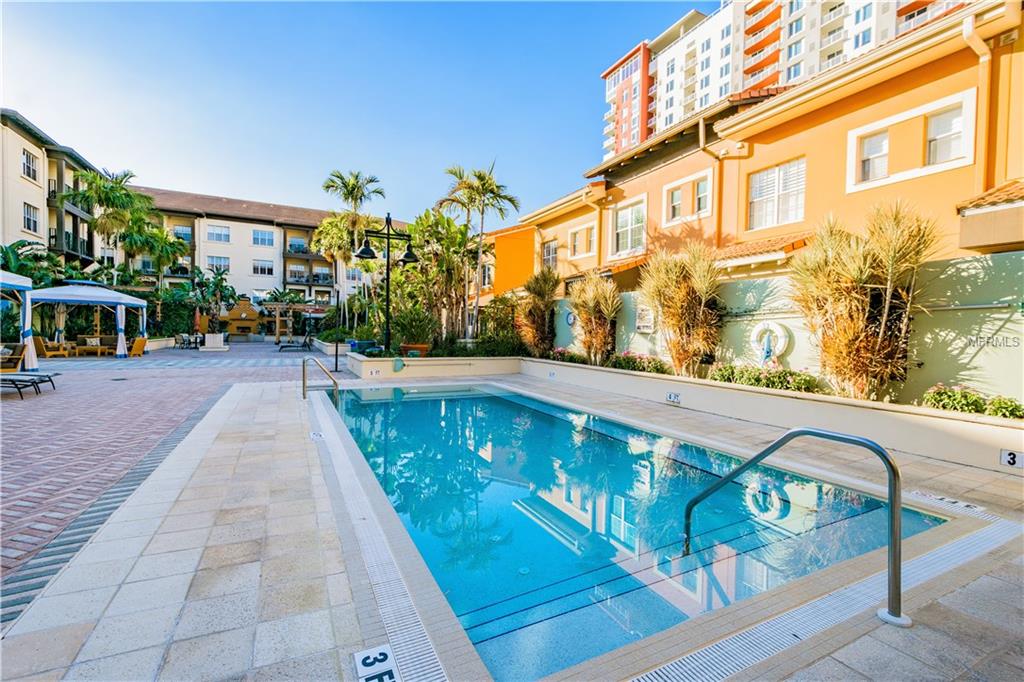 200 4TH AVE S, ST PETERSBURG, Florida 33701, 1 Bedroom Bedrooms, 3 Rooms Rooms,1 BathroomBathrooms,Residential,For sale,4TH AVE S,U7847506