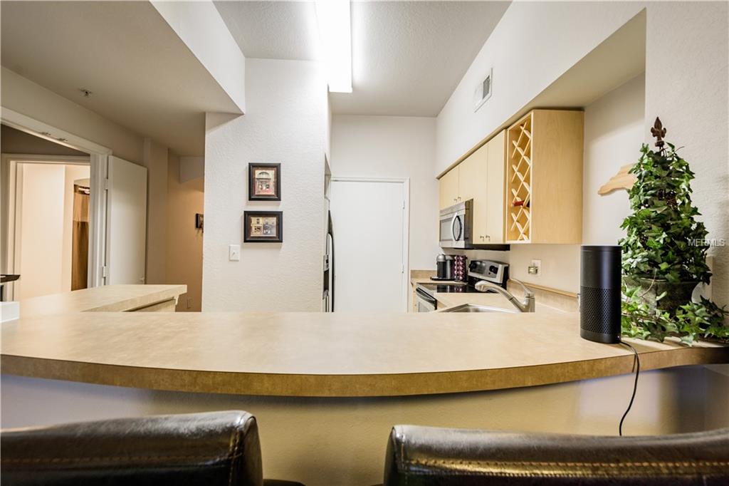 200 4TH AVE S, ST PETERSBURG, Florida 33701, 1 Bedroom Bedrooms, 3 Rooms Rooms,1 BathroomBathrooms,Residential,For sale,4TH AVE S,U7847506