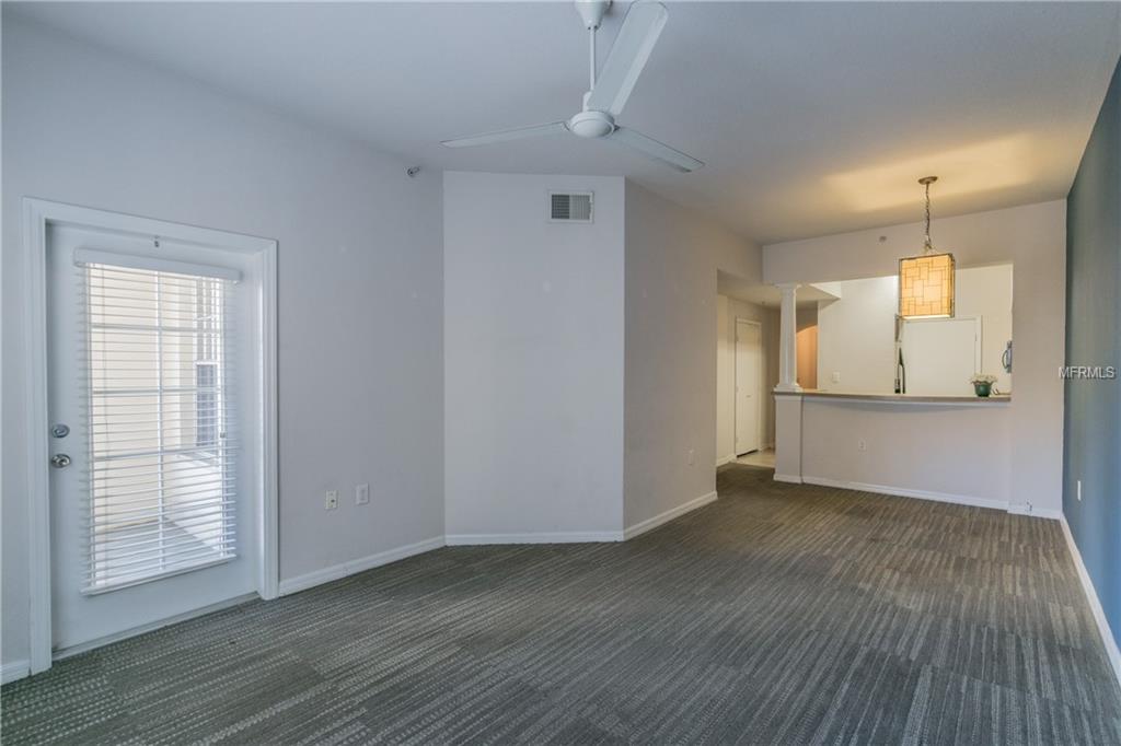 200 4TH AVE S, ST PETERSBURG, Florida 33701, 1 Bedroom Bedrooms, 3 Rooms Rooms,1 BathroomBathrooms,Residential,For sale,4TH AVE S,U7847506