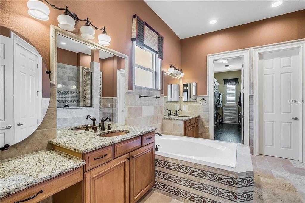 1720 LAKE ROBERTS LANDING DRIVE, WINTER GARDEN, Florida 34787, 5 Bedrooms Bedrooms, 13 Rooms Rooms,4 BathroomsBathrooms,Residential,For sale,LAKE ROBERTS LANDING,O5561919