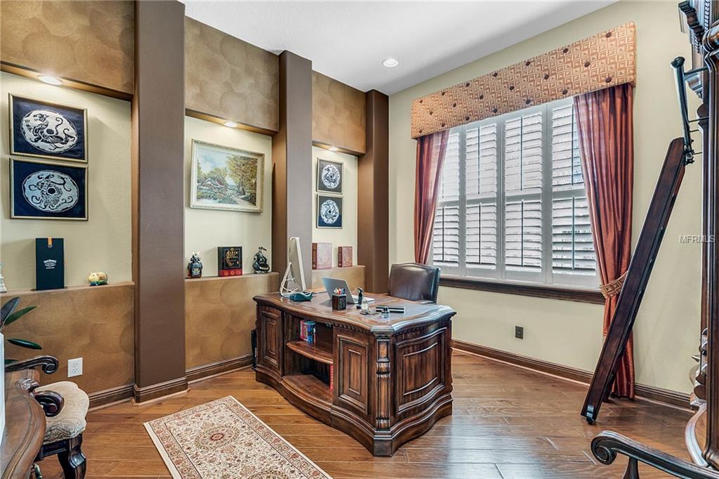 1720 LAKE ROBERTS LANDING DRIVE, WINTER GARDEN, Florida 34787, 5 Bedrooms Bedrooms, 13 Rooms Rooms,4 BathroomsBathrooms,Residential,For sale,LAKE ROBERTS LANDING,O5561919