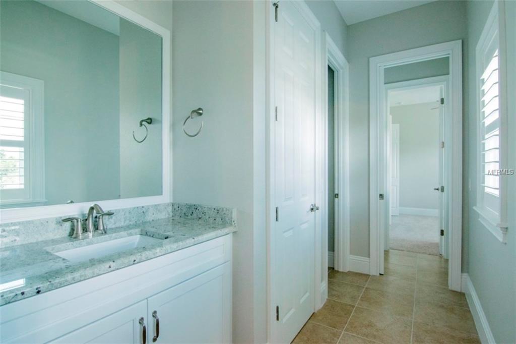 3012 S WEST SHORE BOULEVARD, TAMPA, Florida 33629, 4 Bedrooms Bedrooms, 8 Rooms Rooms,3 BathroomsBathrooms,Residential,For sale,WEST SHORE,T2895882