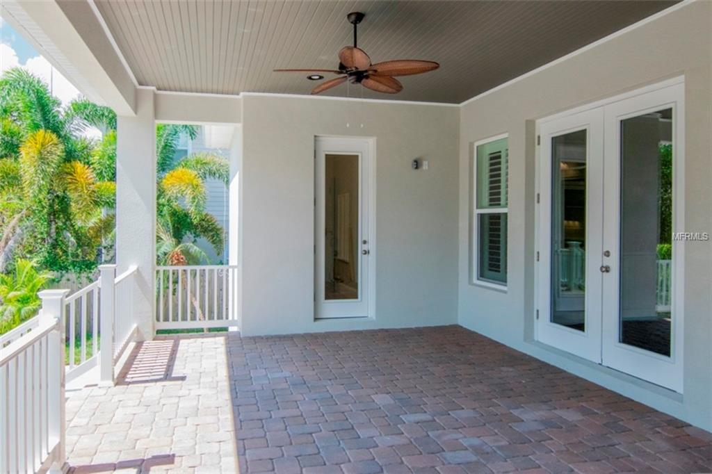 3012 S WEST SHORE BOULEVARD, TAMPA, Florida 33629, 4 Bedrooms Bedrooms, 8 Rooms Rooms,3 BathroomsBathrooms,Residential,For sale,WEST SHORE,T2895882