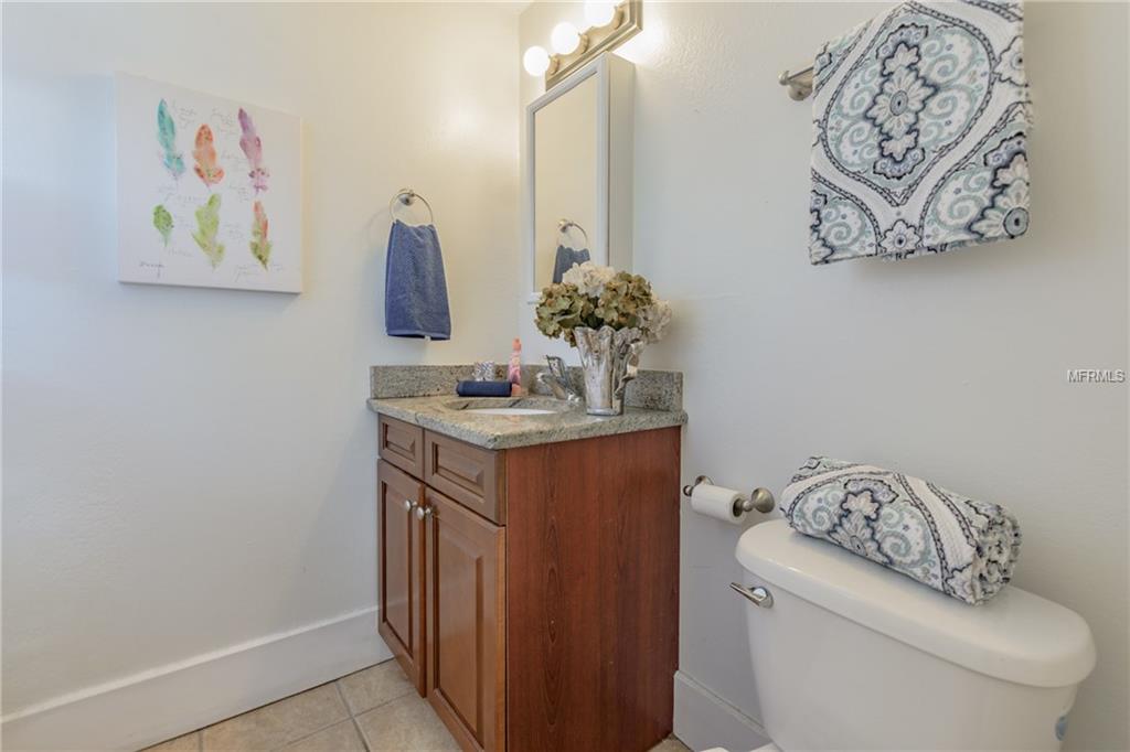 700 7TH STREET N, ST PETERSBURG, Florida 33701, 3 Bedrooms Bedrooms, 6 Rooms Rooms,3 BathroomsBathrooms,Residential,For sale,7TH,U7837026