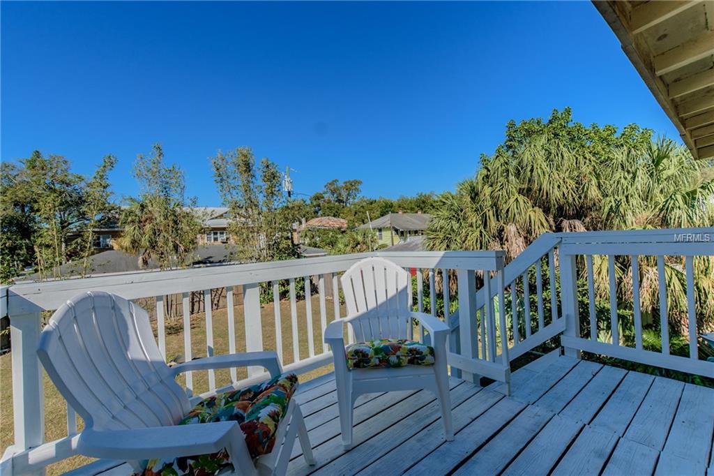 700 7TH STREET N, ST PETERSBURG, Florida 33701, 3 Bedrooms Bedrooms, 6 Rooms Rooms,3 BathroomsBathrooms,Residential,For sale,7TH,U7837026