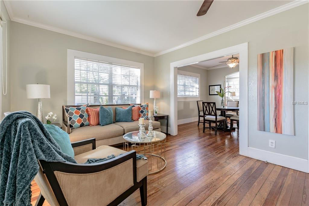 700 7TH STREET N, ST PETERSBURG, Florida 33701, 3 Bedrooms Bedrooms, 6 Rooms Rooms,3 BathroomsBathrooms,Residential,For sale,7TH,U7837026