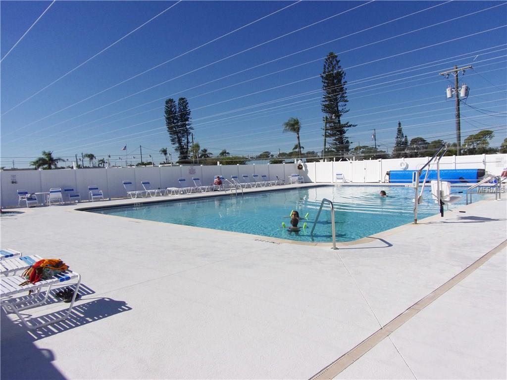 10315 CORTEZ ROAD W, BRADENTON, Florida 34210, 3 Bedrooms Bedrooms, 7 Rooms Rooms,2 BathroomsBathrooms,Residential,For sale,CORTEZ,A4204197