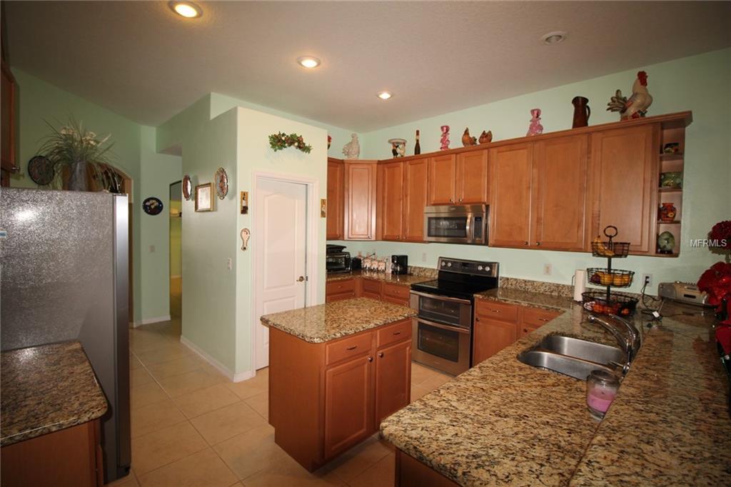 12934 COLONNADE CIRCLE, CLERMONT, Florida 34711, 7 Bedrooms Bedrooms, 15 Rooms Rooms,3 BathroomsBathrooms,Residential,For sale,COLONNADE,G4850958