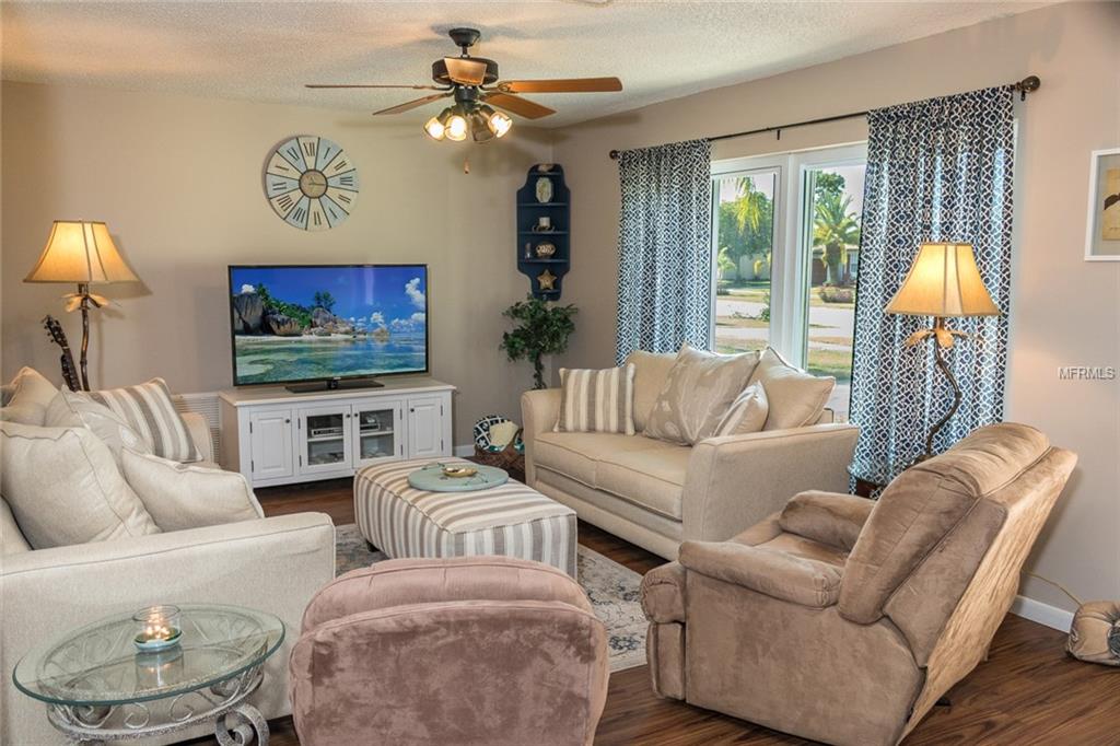 PORT CHARLOTTE, Florida 33981, 2 Bedrooms Bedrooms, 6 Rooms Rooms,2 BathroomsBathrooms,Residential,For sale,C7247982