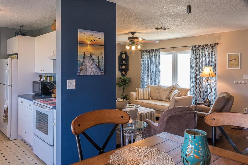 PORT CHARLOTTE, Florida 33981, 2 Bedrooms Bedrooms, 6 Rooms Rooms,2 BathroomsBathrooms,Residential,For sale,C7247982