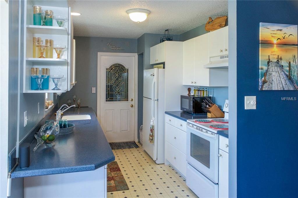 PORT CHARLOTTE, Florida 33981, 2 Bedrooms Bedrooms, 6 Rooms Rooms,2 BathroomsBathrooms,Residential,For sale,C7247982