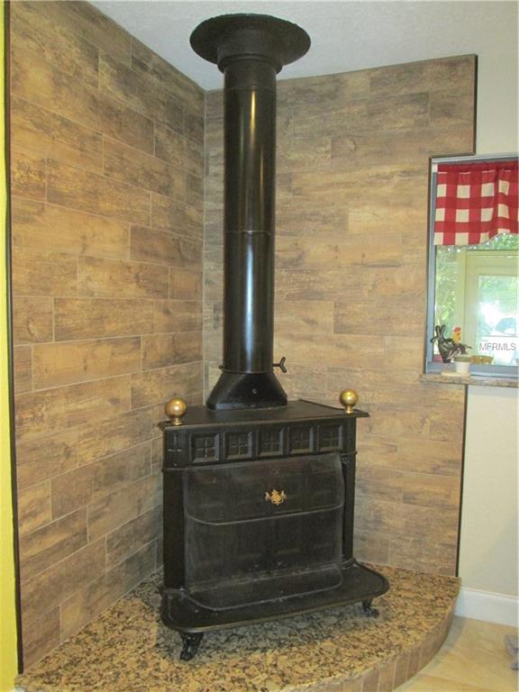 200 KETCH ROAD, SAINT CLOUD, Florida 34771, 3 Bedrooms Bedrooms, 6 Rooms Rooms,2 BathroomsBathrooms,Residential,For sale,KETCH,L4725483