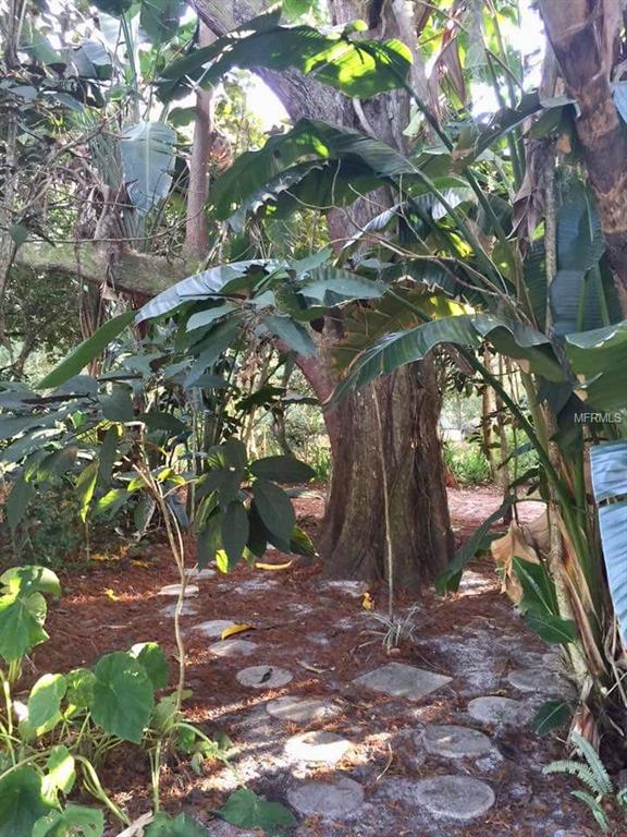 200 KETCH ROAD, SAINT CLOUD, Florida 34771, 3 Bedrooms Bedrooms, 6 Rooms Rooms,2 BathroomsBathrooms,Residential,For sale,KETCH,L4725483