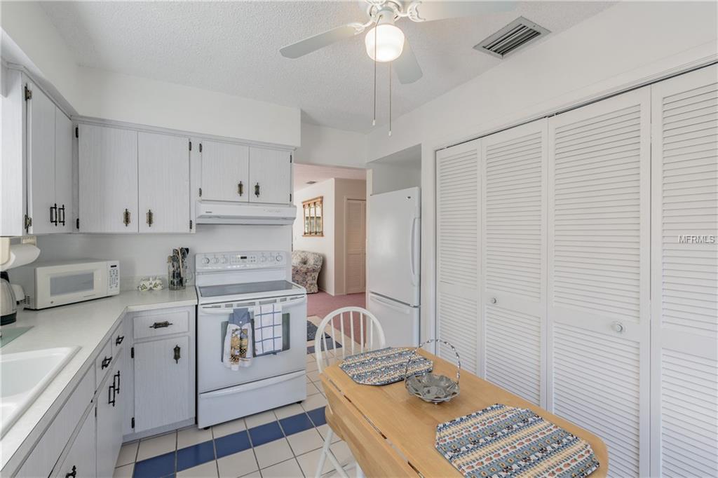 4025 LIGHTHOUSE WAY, NEW PORT RICHEY, Florida 34652, 2 Bedrooms Bedrooms, 6 Rooms Rooms,2 BathroomsBathrooms,Residential,For sale,LIGHTHOUSE,U7847450