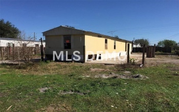 1104 SPARROW ROAD, WAUCHULA, Florida 33873, 3 Bedrooms Bedrooms, 5 Rooms Rooms,2 BathroomsBathrooms,Residential,For sale,SPARROW,L4725535