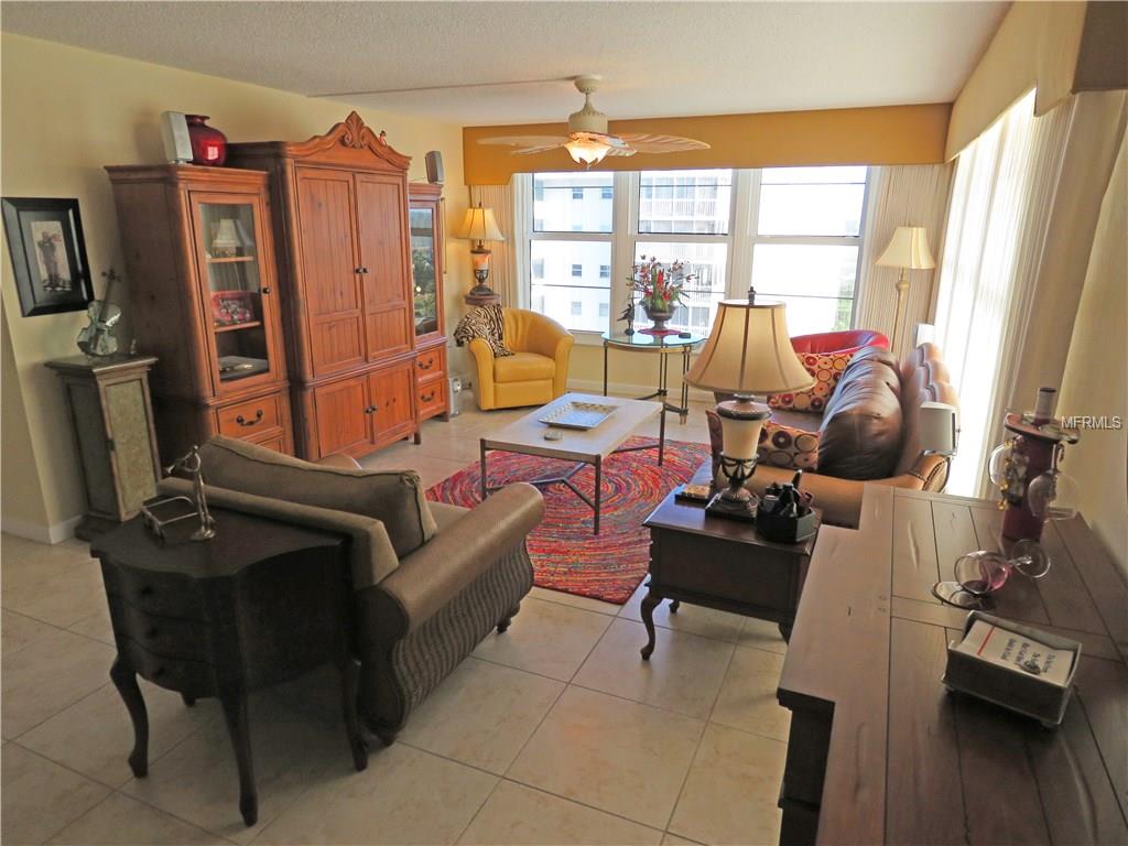 629 ALHAMBRA ROAD, VENICE, Florida 34285, 2 Bedrooms Bedrooms, 6 Rooms Rooms,2 BathroomsBathrooms,Residential,For sale,ALHAMBRA,A4185314