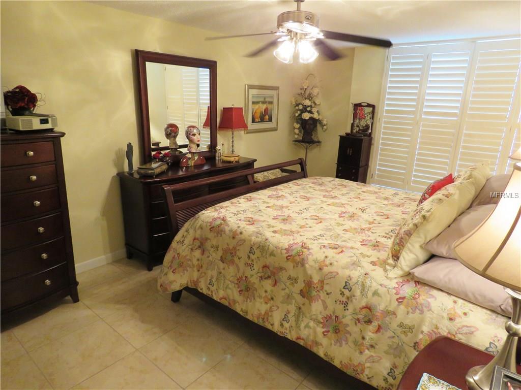 629 ALHAMBRA ROAD, VENICE, Florida 34285, 2 Bedrooms Bedrooms, 6 Rooms Rooms,2 BathroomsBathrooms,Residential,For sale,ALHAMBRA,A4185314
